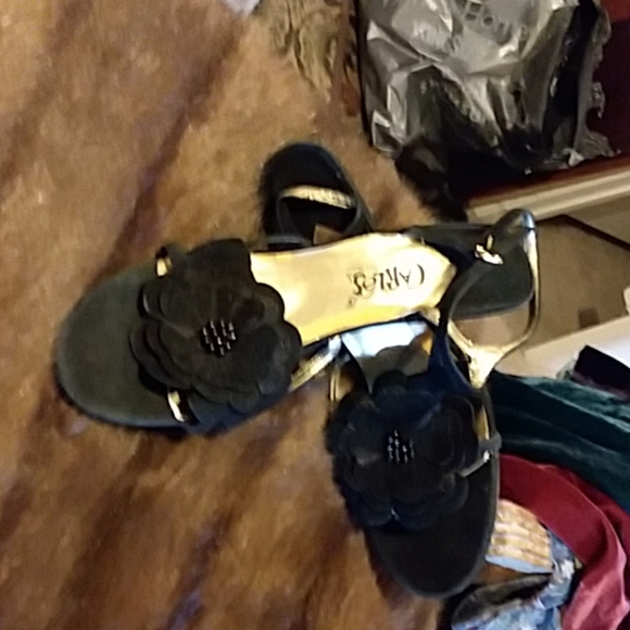 Suede slingbacks, 3" heel, Suede black poppy - Picture 1 of 2